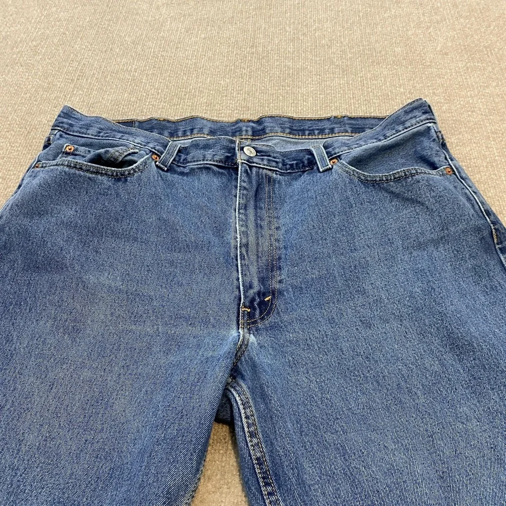 Levis Jeans Mens 40x30 Blue Medium 550 Relaxed Fit Tapered Leg Denim Dad Pants